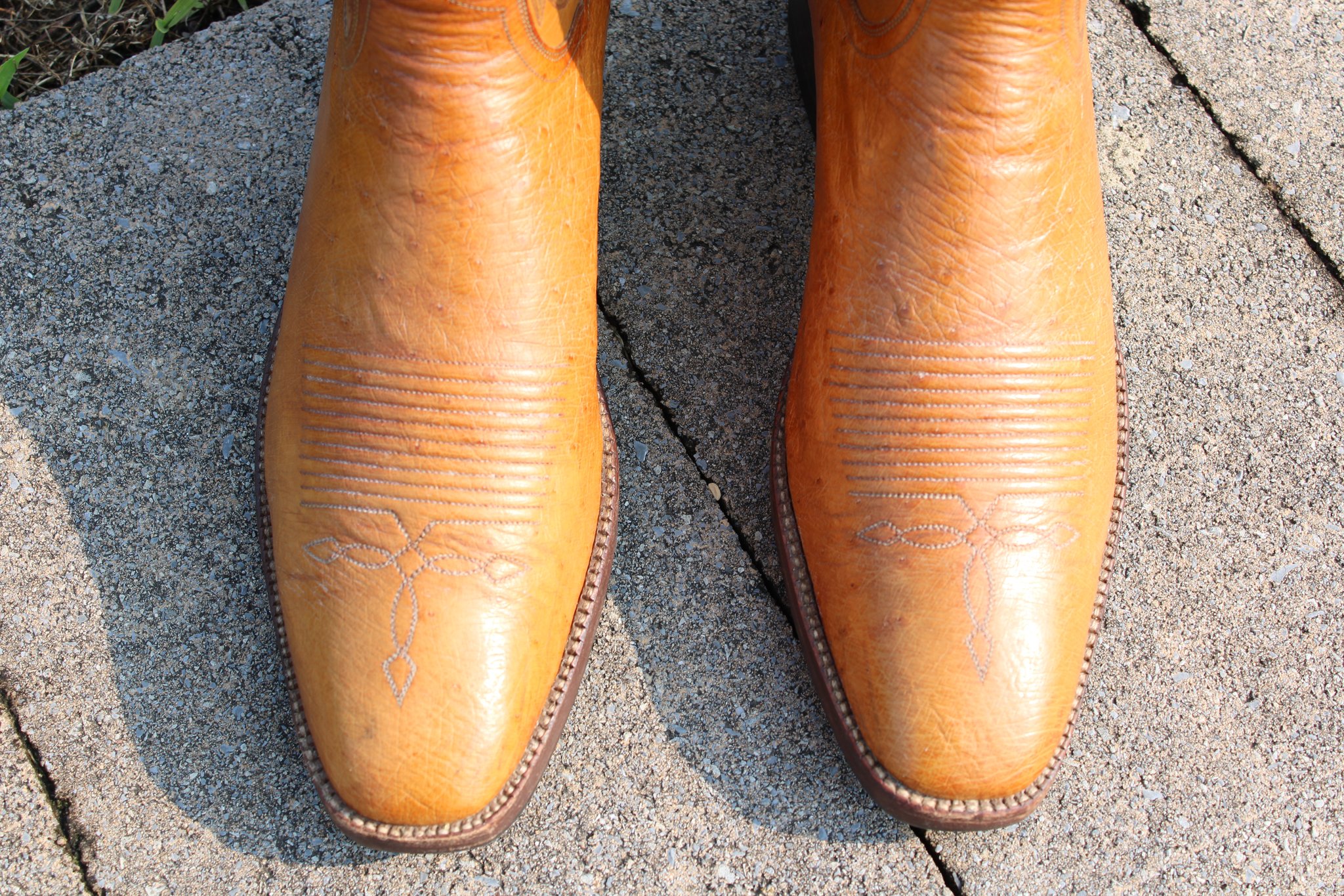 Ammons Tan Smooth Quill 11 B