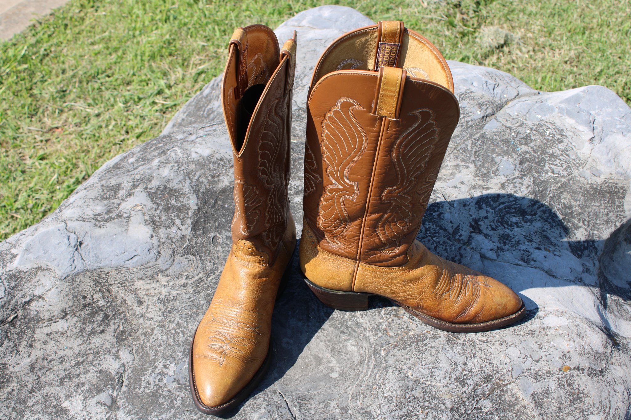 Hondo Hondo Tan Bullhide 210