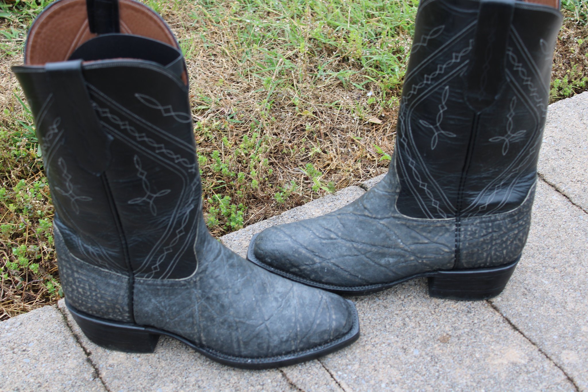 Santana's Grey Elephant French Toe 9.5 D