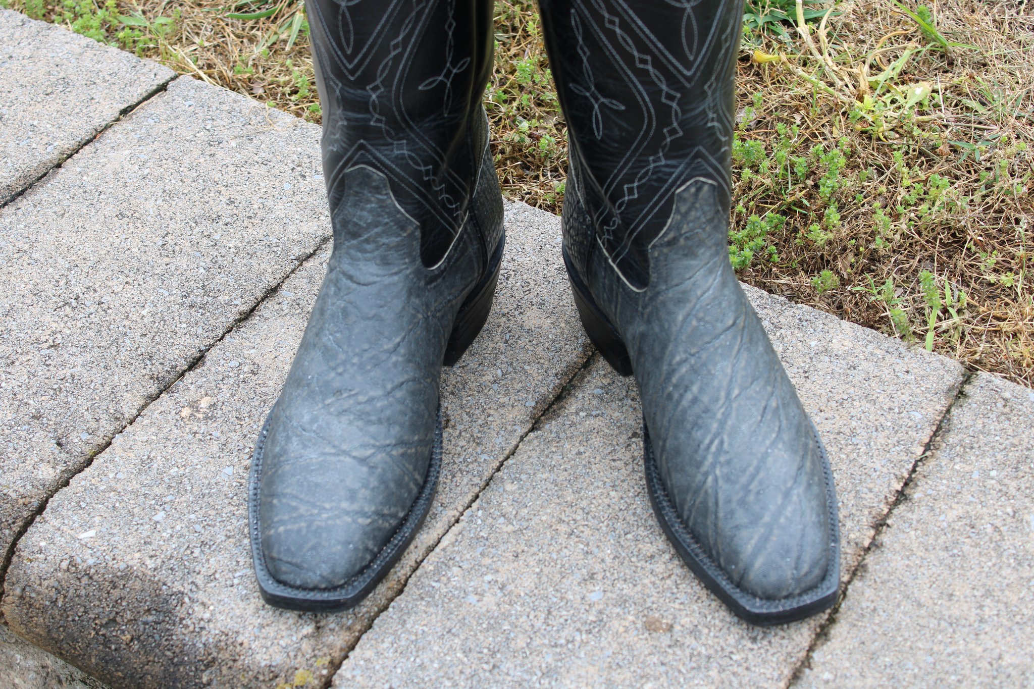 Santana's Grey Elephant French Toe 9.5 D