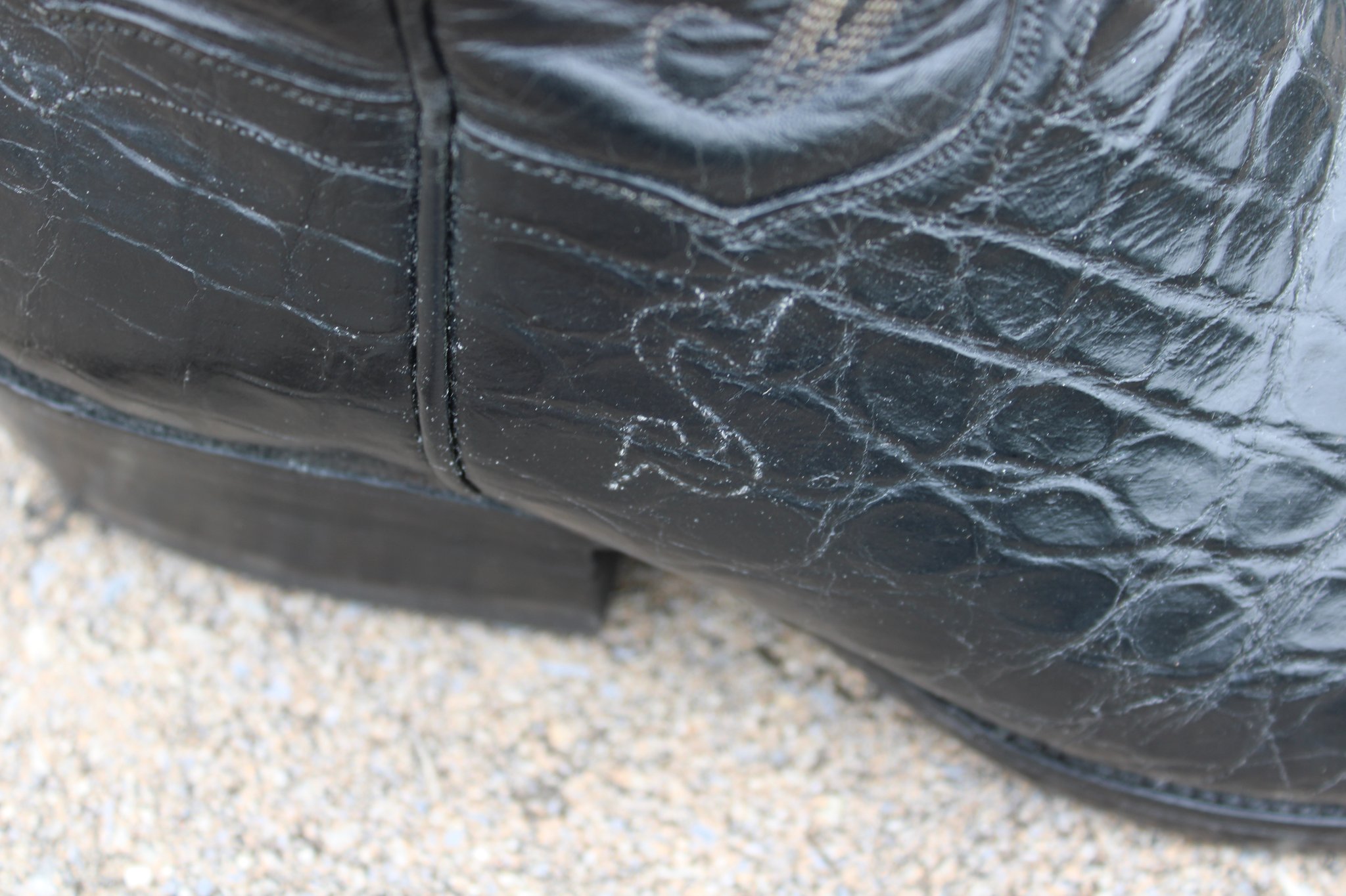 T.O. Stanley Black Round Toe Gator 10 D