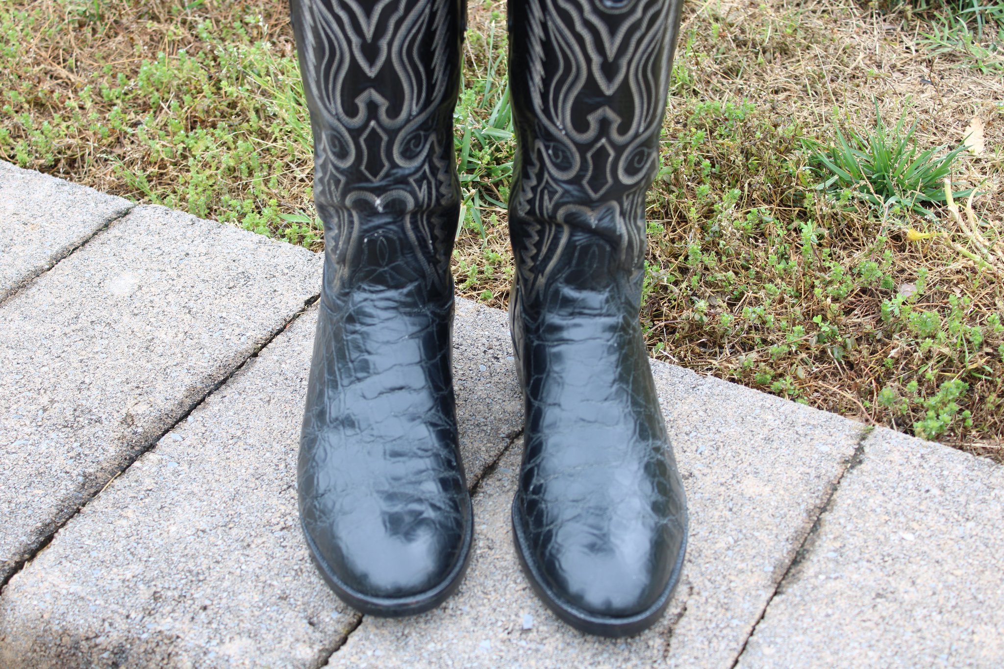 T.O. Stanley Black Round Toe Gator 10 D