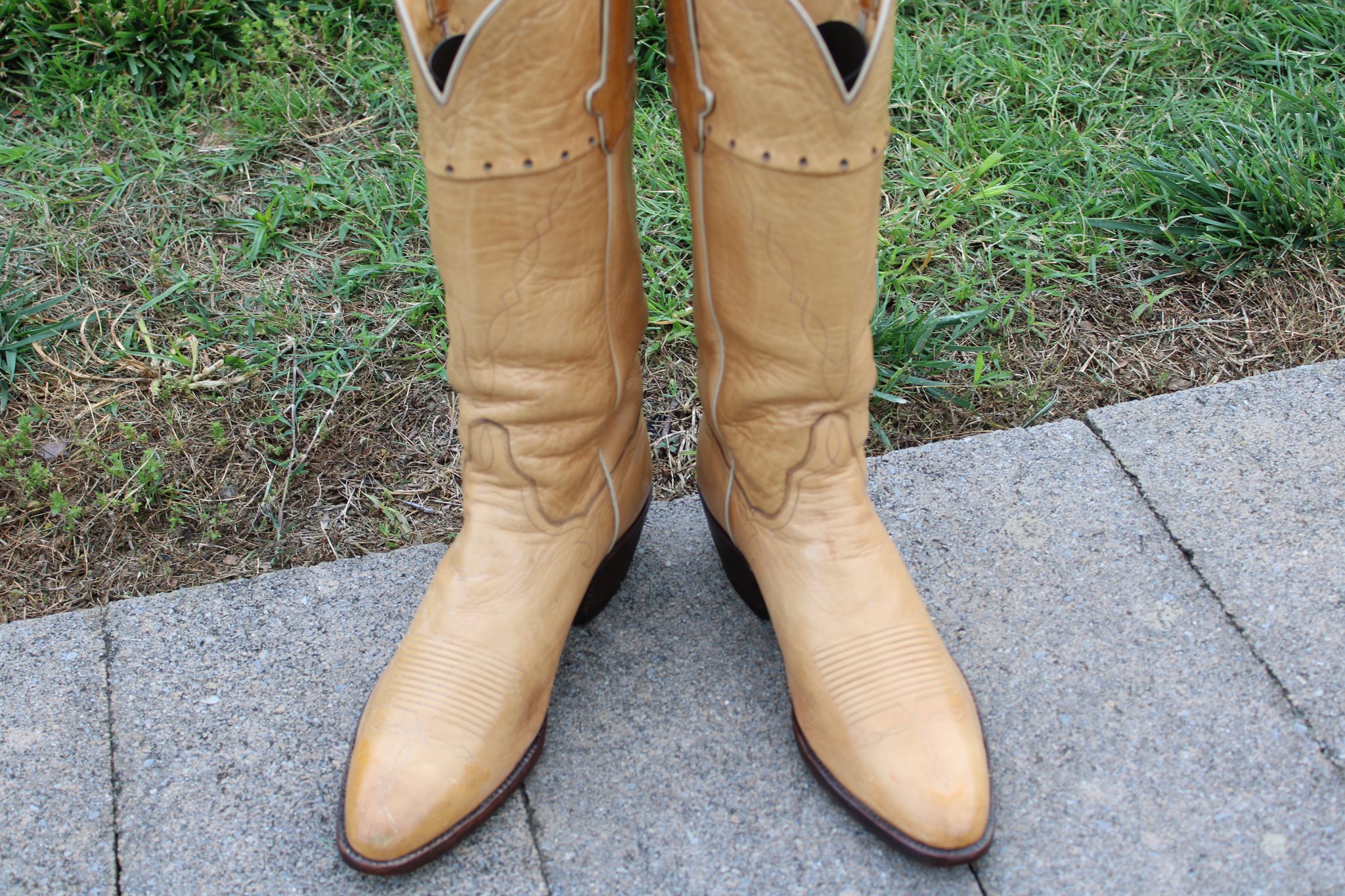 T.O. Stanley Tan Calfskin 9.5 D