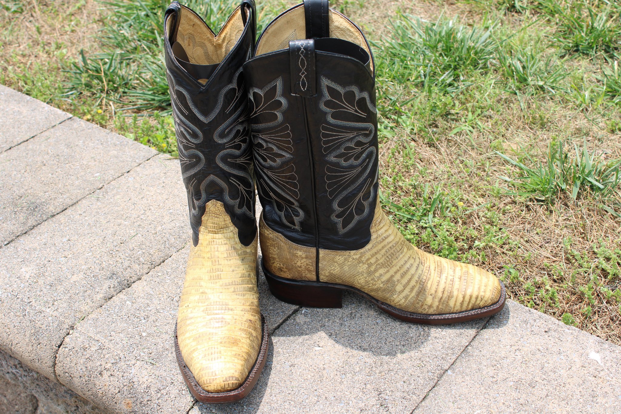 Tony Lama Natural Teju Lizard 9.5 D