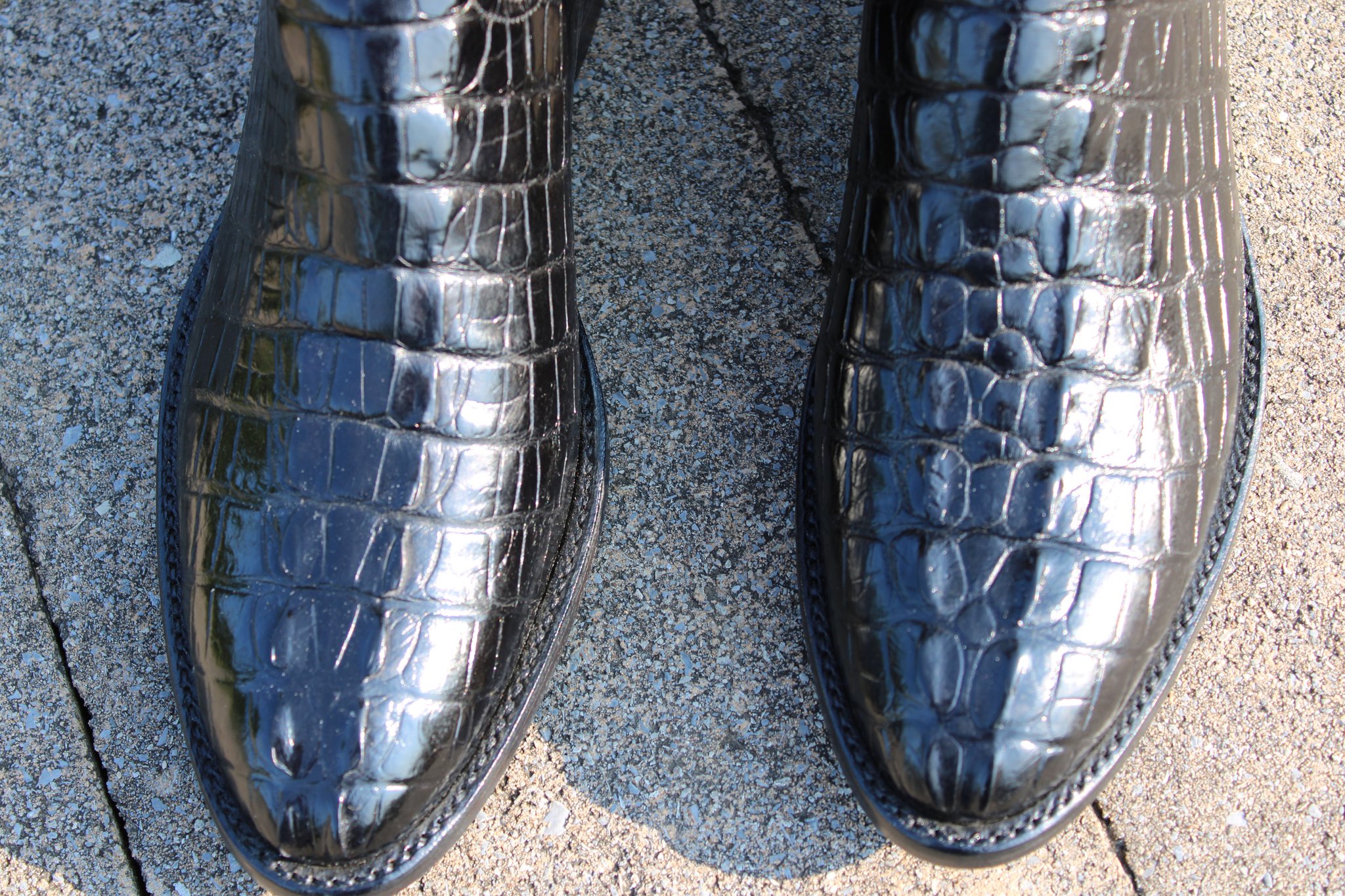 Unknown Black Gator Tails 9.5 D